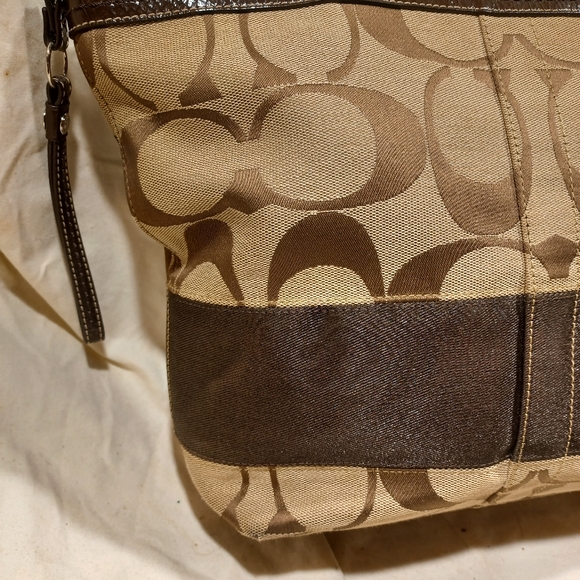 Coach tote - Picture 2 of 9